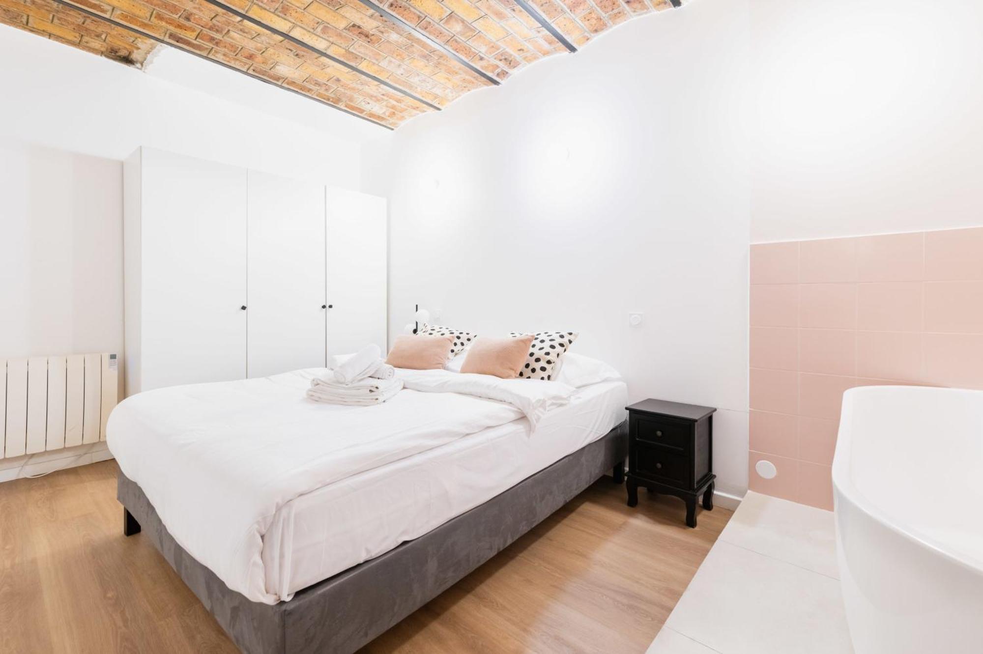 Appartement Luxueux Avec Salle De Bains De Reve 6P Paris Exterior photo